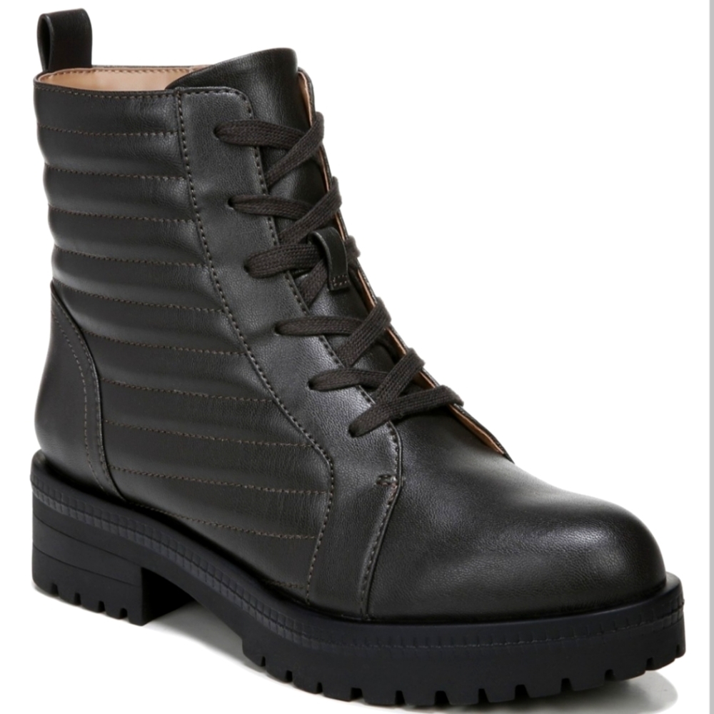 Life Stride Stormy Bootie NWT
